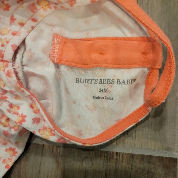 Excellent used condition girls 24 months 2 piece set - Picture 3 of 3